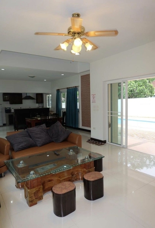 Imagen de los interiores del Hotel Pattaya Longstay Village 3. Foto 13