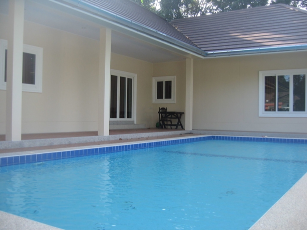 Imagen de los exteriores del Hotel Pattaya Longstay Village 3. Foto 11