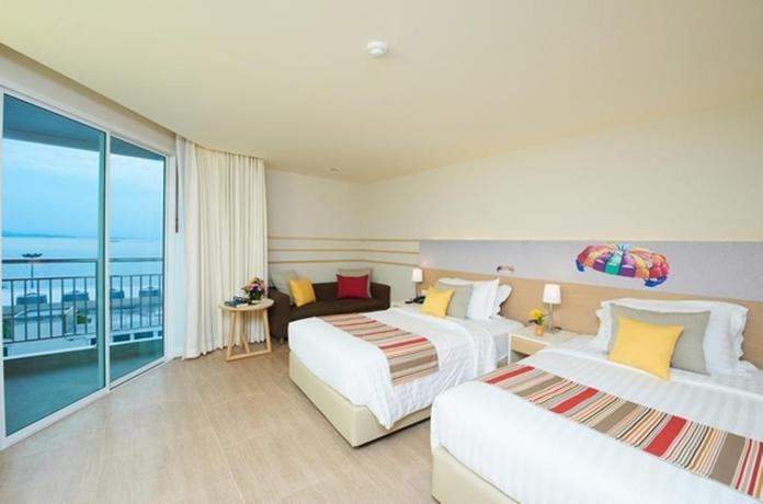 Imagen de la habitación del Hotel Pattaya Sea View. Foto 10