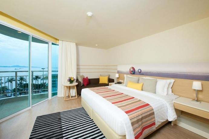 Imagen de la habitación del Hotel Pattaya Sea View. Foto 13