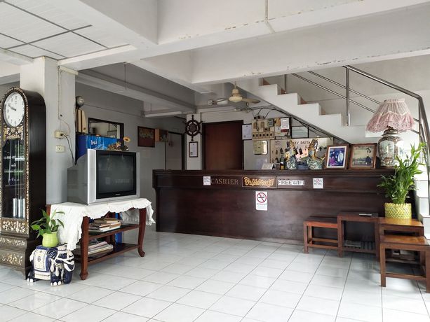 Imagen de los interiores del Hotel Pattha. Foto 17