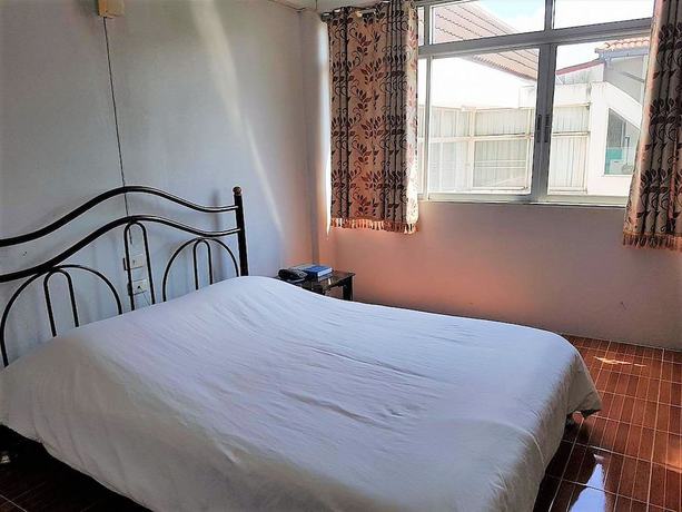 Imagen de la habitación del Hotel Pattha. Foto 9