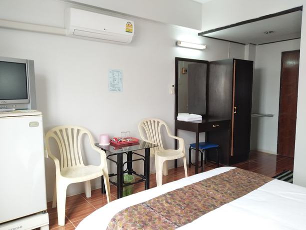 Imagen de la habitación del Hotel Pattha. Foto 12