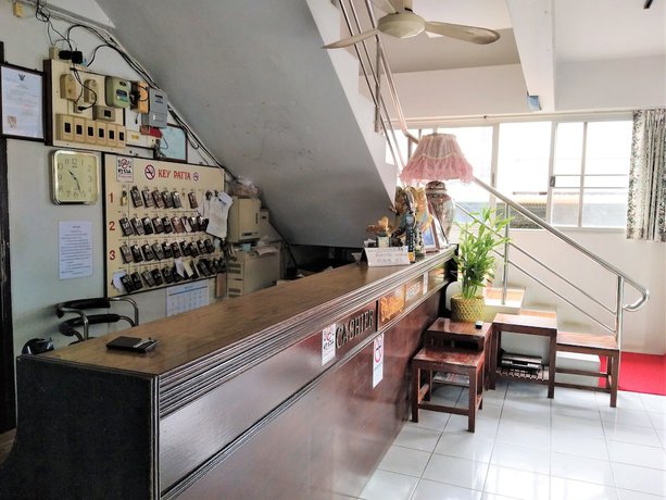 Imagen de los interiores del Hotel Pattha. Foto 18