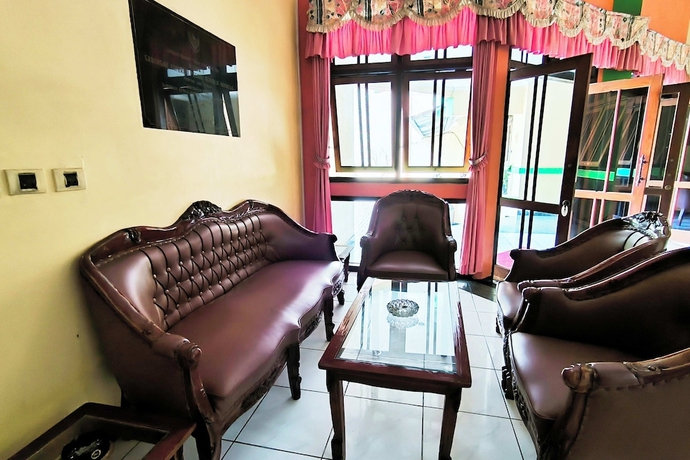 Imagen de los interiores del Hotel Pattimura powered by Cocotel. Foto 15