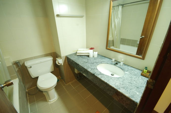 Imagen de la habitación del Hotel Pattra Mansion By Aksara Collection. Foto 2