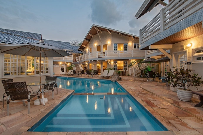 Imagen de la piscina del Hotel Pauba Beach. Foto 18