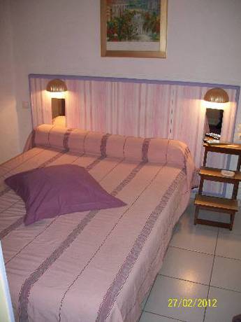 Imagen de la habitación del Hotel Paul Riquet. Foto 4