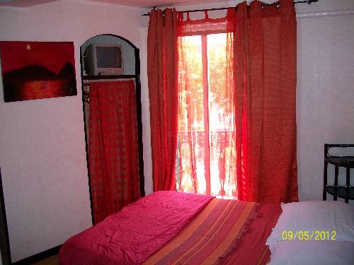 Imagen de la habitación del Hotel Paul Riquet. Foto 8