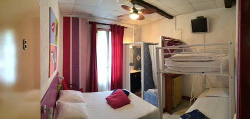 Imagen de la habitación del Hotel Paul Riquet. Foto 10