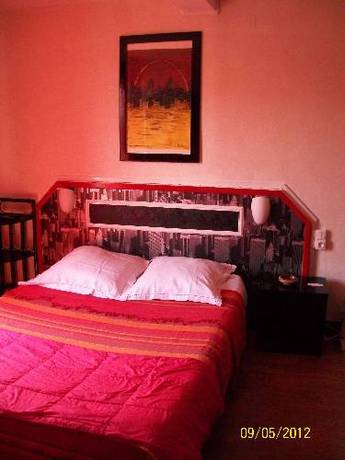 Imagen de la habitación del Hotel Paul Riquet. Foto 12