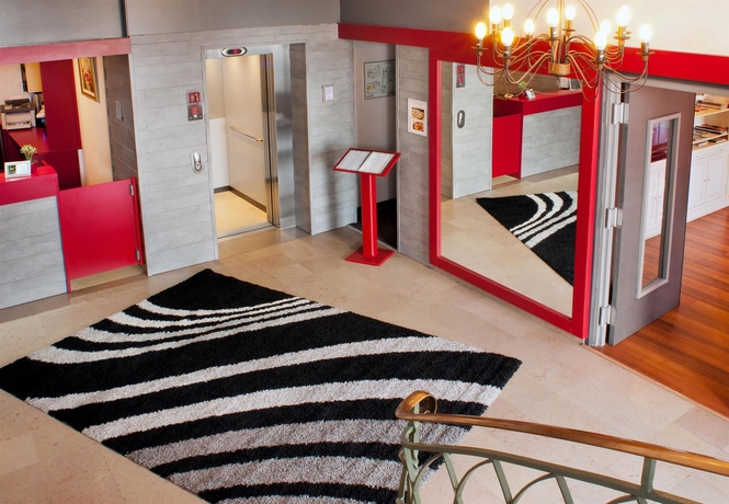 Imagen de los interiores del Hotel Paul and Pia. Foto 12