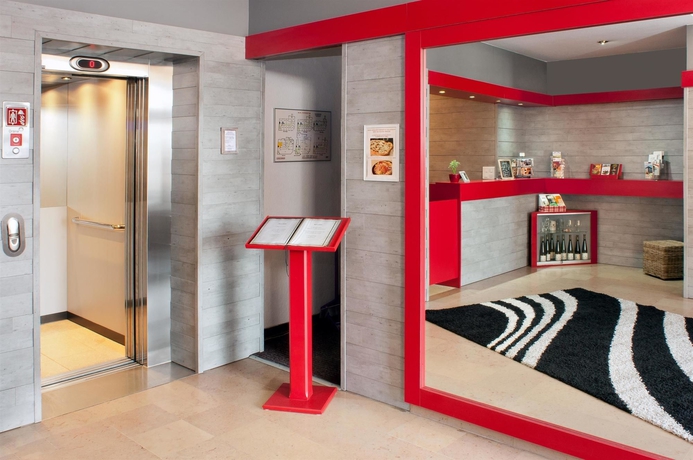 Imagen de los interiores del Hotel Paul and Pia. Foto 13