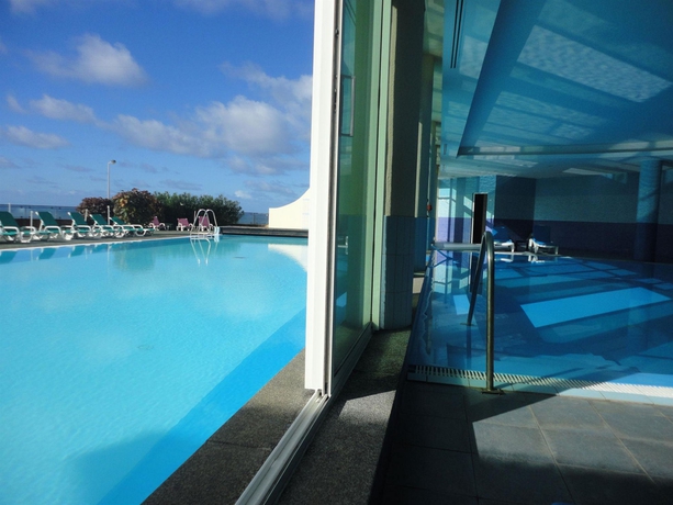 Imagen de la piscina del Hotel Paul do Mar. Foto 9