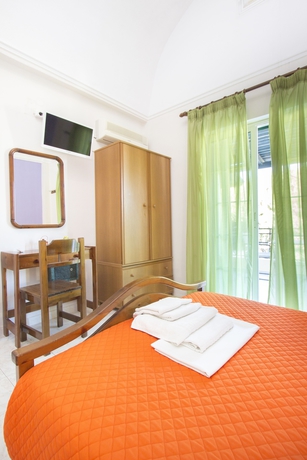 Imagen de la habitación del Hotel Paul's Studio. Foto 12