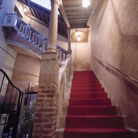 Imagen de los interiores del Hotel Pausania. Foto 9