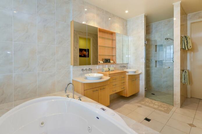 Imagen general del Hotel Pavilion 17 Oceanfront Ground Floor 4 Bedroom Heated Pool Plus Golf Buggy. Foto 10