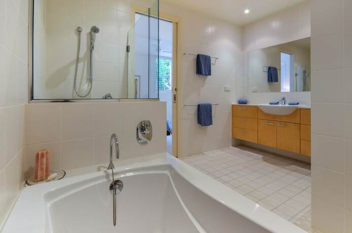 Imagen general del Hotel Pavilion 17 Oceanfront Ground Floor 4 Bedroom Heated Pool Plus Golf Buggy. Foto 13