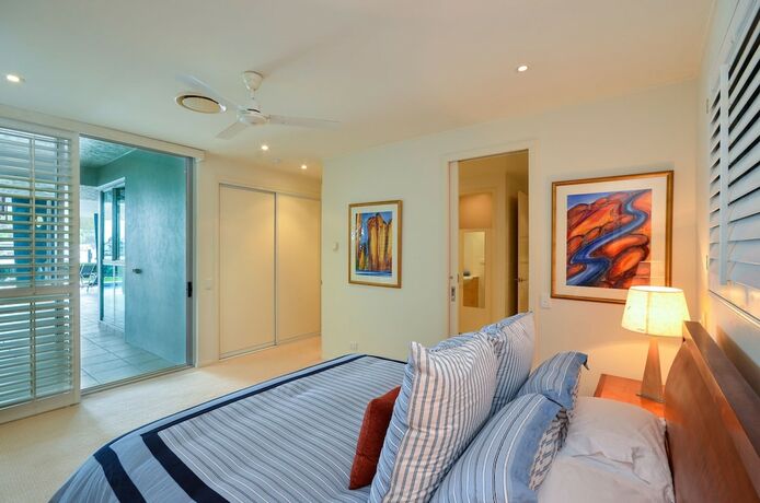 Imagen de la habitación del Hotel Pavilion 17 Oceanfront Ground Floor 4 Bedroom Heated Pool Plus Golf Buggy. Foto 19