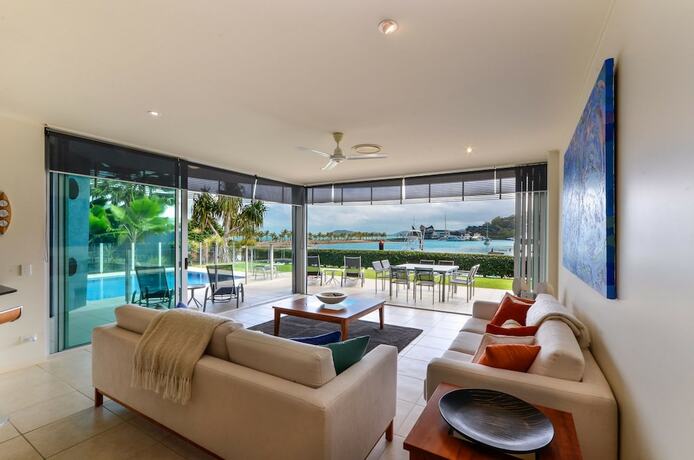 Imagen de la habitación del Hotel Pavilion 17 Oceanfront Ground Floor 4 Bedroom Heated Pool Plus Golf Buggy. Foto 20