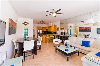 Imagen general del Hotel Pavilion Apartments by Royal Stays. Foto 2