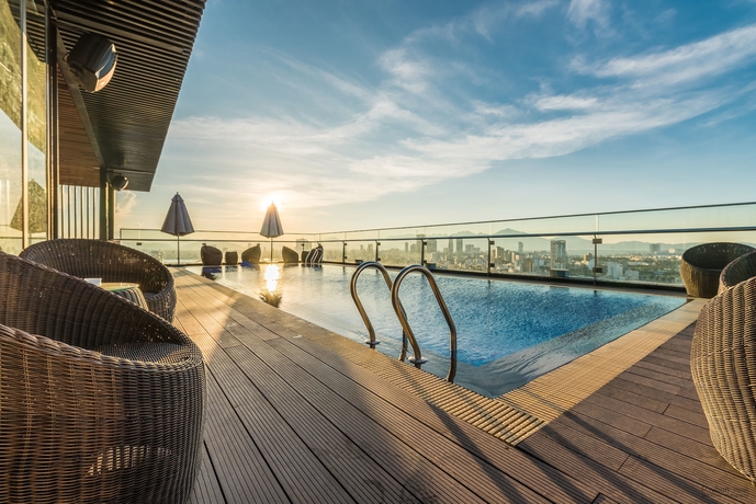 Imagen de la piscina del Hotel Pavilion Da Nang. Foto 19