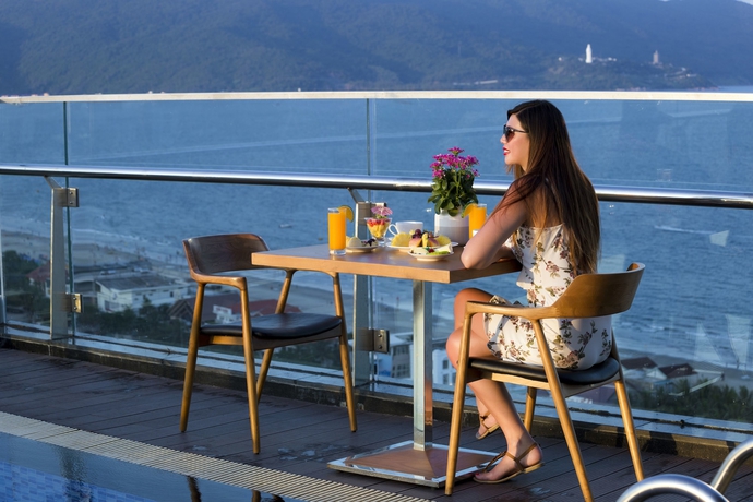 Imagen de los exteriores del Hotel Pavilion Da Nang. Foto 16