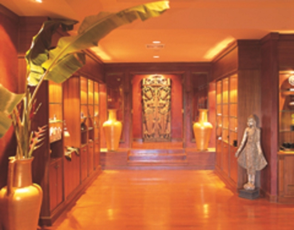 Imagen de los interiores del Hotel Pavilion Queen's Bay. Foto 6