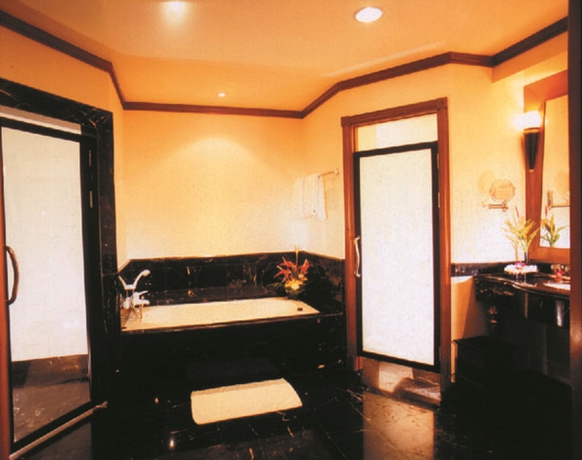 Imagen de la habitación del Hotel Pavilion Queen's Bay. Foto 4