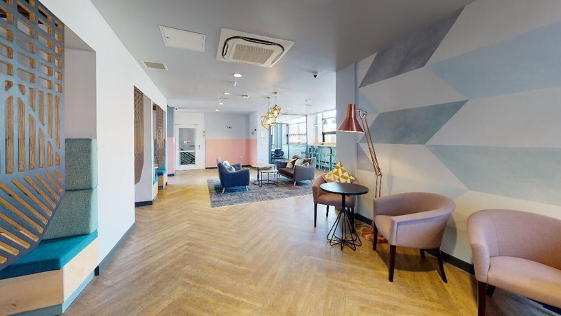 Imagen de los interiores del Hotel Pavilions, Lincoln. Foto 7