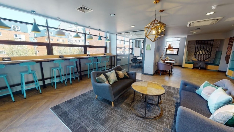 Imagen de los interiores del Hotel Pavilions, Lincoln. Foto 9