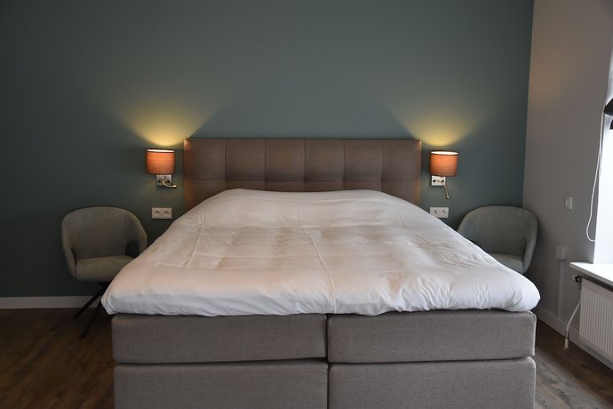 Imagen de la habitación del Hotel Paviljoen. Foto 9