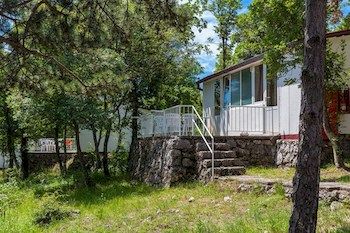 Imagen de los exteriores del Hotel Paviljoni Kacjak. Foto 10