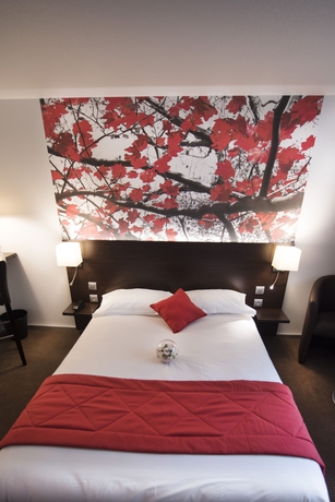 Imagen de la habitación del Hotel Pavillon Des Gâtines. Foto 2