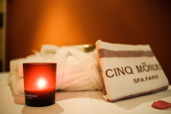 Imagen de los interiores del Hotel Pavillon Henri Iv – Restaurant Terrasse. Foto 19