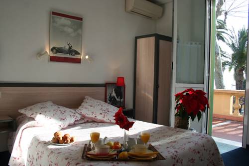 Imagen de la habitación del Hotel Pavillon Imp&eacute;rial. Foto 8