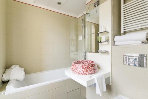 Imagen general del Hotel Pavillon Nation. Foto 9