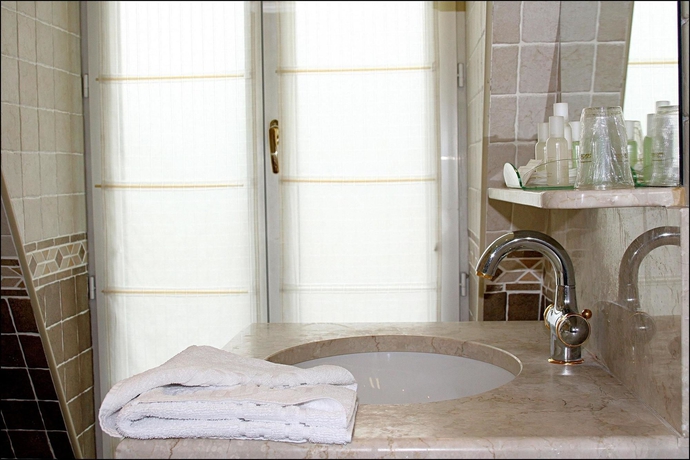 Imagen de la habitación del Hotel Pavillon Opera Bourse. Foto 7