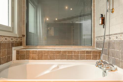 Imagen general del Hotel Pavillon Opera Grands Boulevards. Foto 2