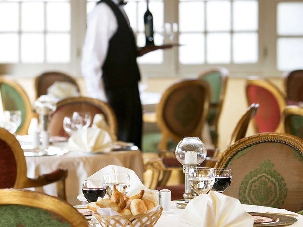 Imagen del bar/restaurante del Hotel Pavillon Winter Luxor. Foto 8