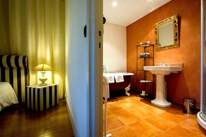 Imagen de la habitación del Hotel Pavillon du Chateau. Foto 12