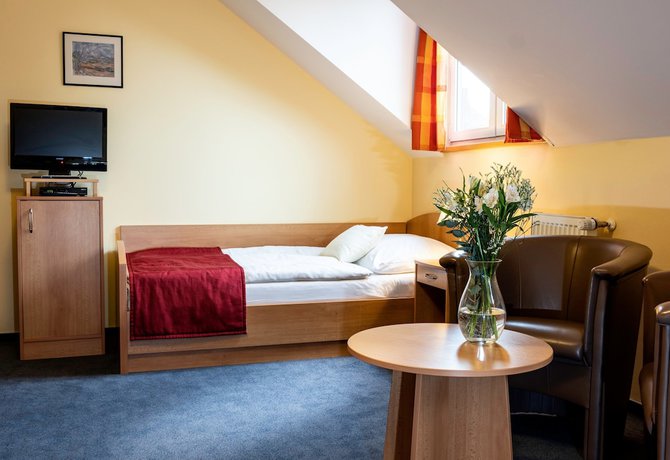 Imagen de la habitación del Hotel Pavilon. Foto 6