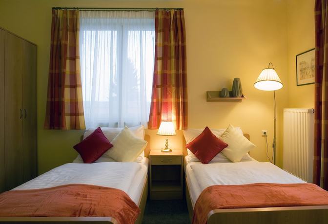 Imagen de la habitación del Hotel Pavilon. Foto 18