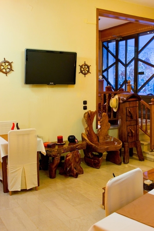Imagen de los interiores del Hotel Pavlidis. Foto 12