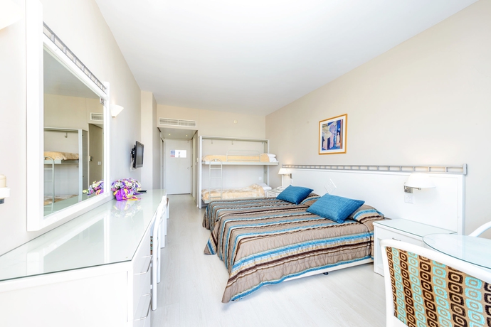 Imagen de la habitación del Hotel Pavlo Napa Beach. Foto 5