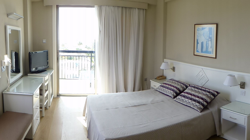Imagen de la habitación del Hotel Pavlo Napa Beach. Foto 6