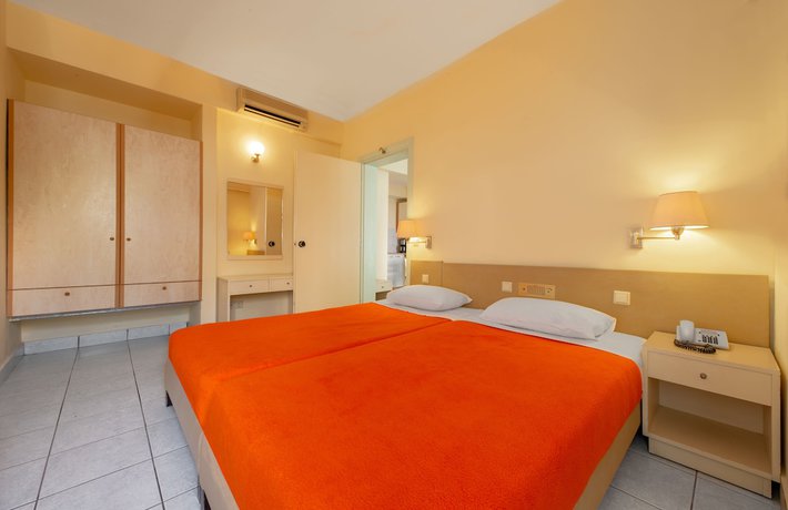 Imagen de la habitación del Hotel Pavlos. Foto 15