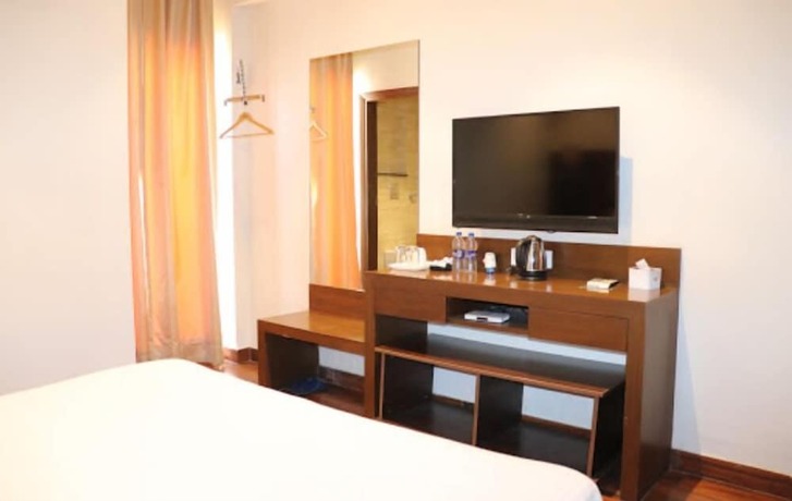 Imagen de la habitación del Hotel Pavna Palace. Foto 6