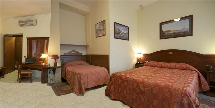 Imagen de la habitación del Hotel Pavone. Foto 7