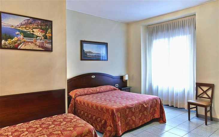 Imagen de la habitación del Hotel Pavone. Foto 8